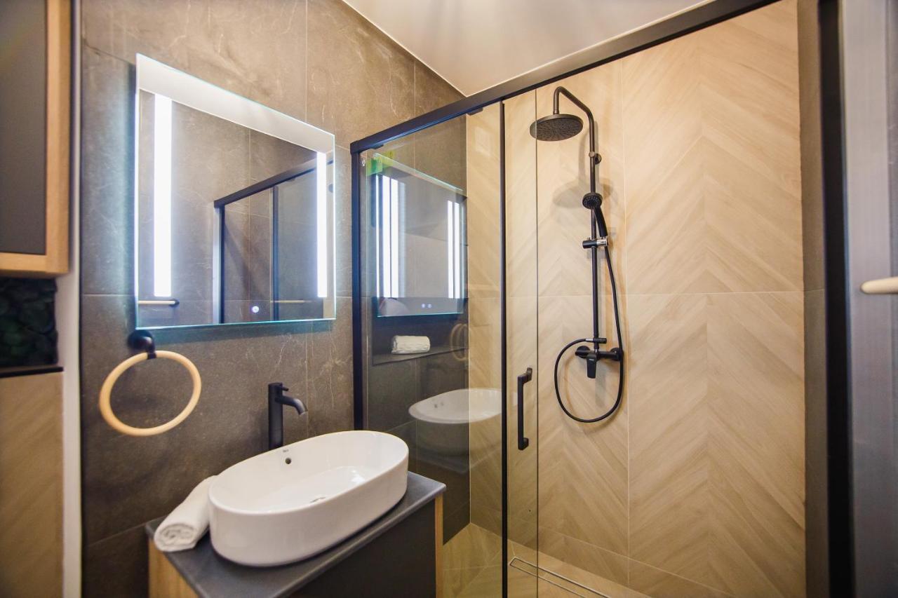 Duo Vibe Apartment ออราแด ภายนอก รูปภาพ
